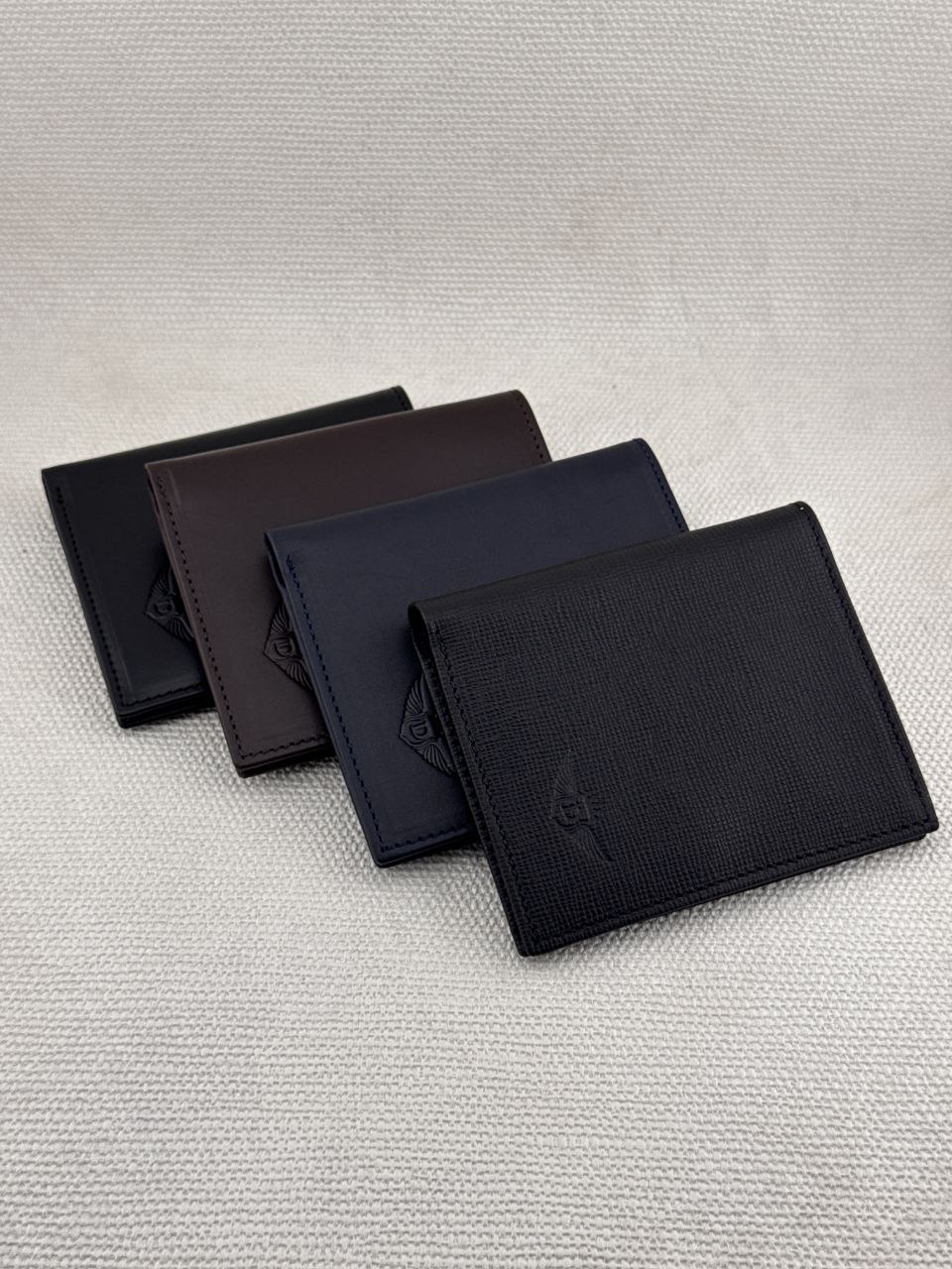 محفظة رجالية جلد طبيعي