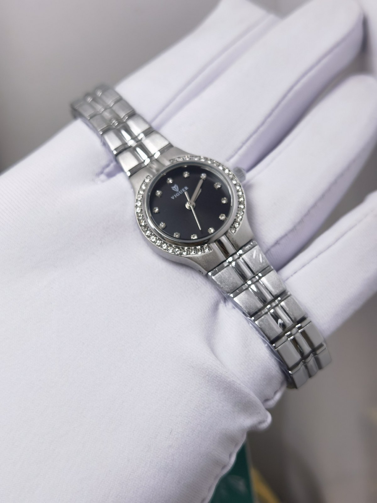 ساعة نسائية W58